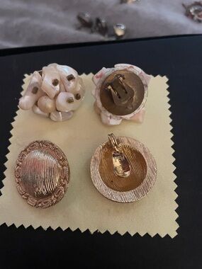 Gold and Cream Cluster Clip-On Earrings - Unbranded Women Jewelry